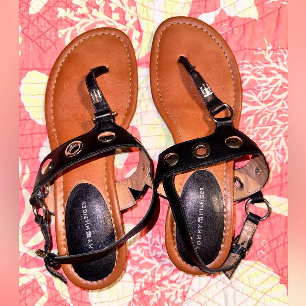 TOMMY HILFIGER Womens Black Round Toe Block Heel Slingback Sandal Size 8M